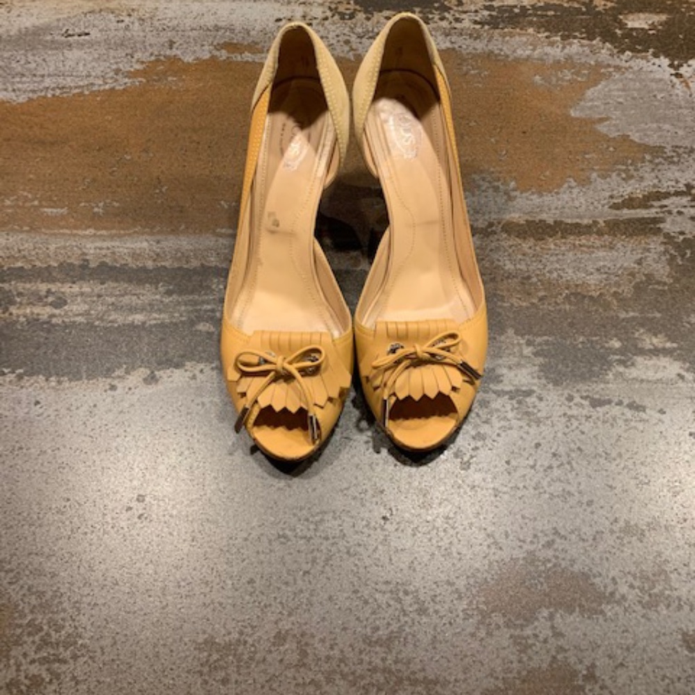 Tod's D'Orsay Suede/Leather Fringe Peep Toe Pump made in Italy